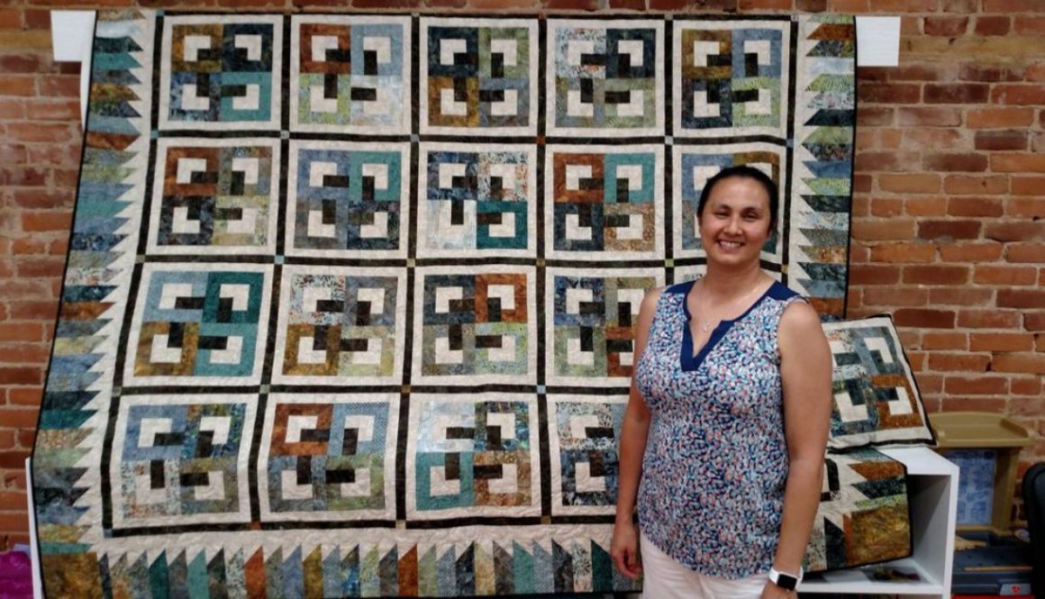 P.5_Tracey with Quilt